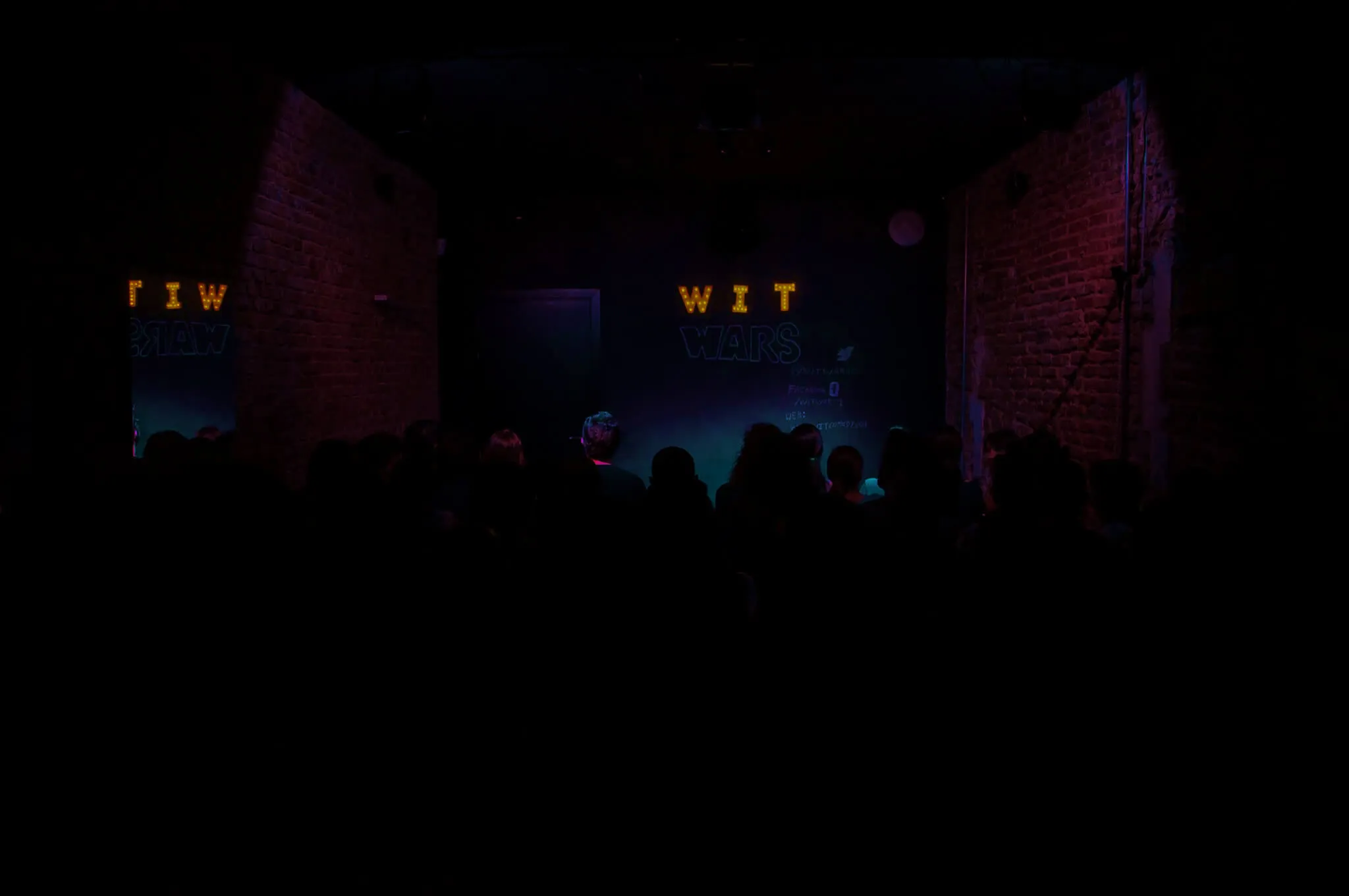 Improvisadores compartiendo escena en WIT Impro, Madrid